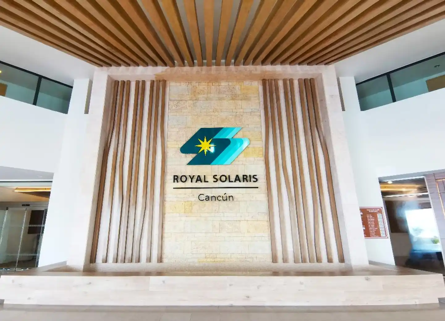 Royal Solaris Cancun Lobby