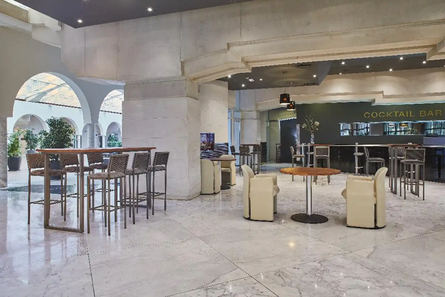 Silken Al-Andalus Palace Bar