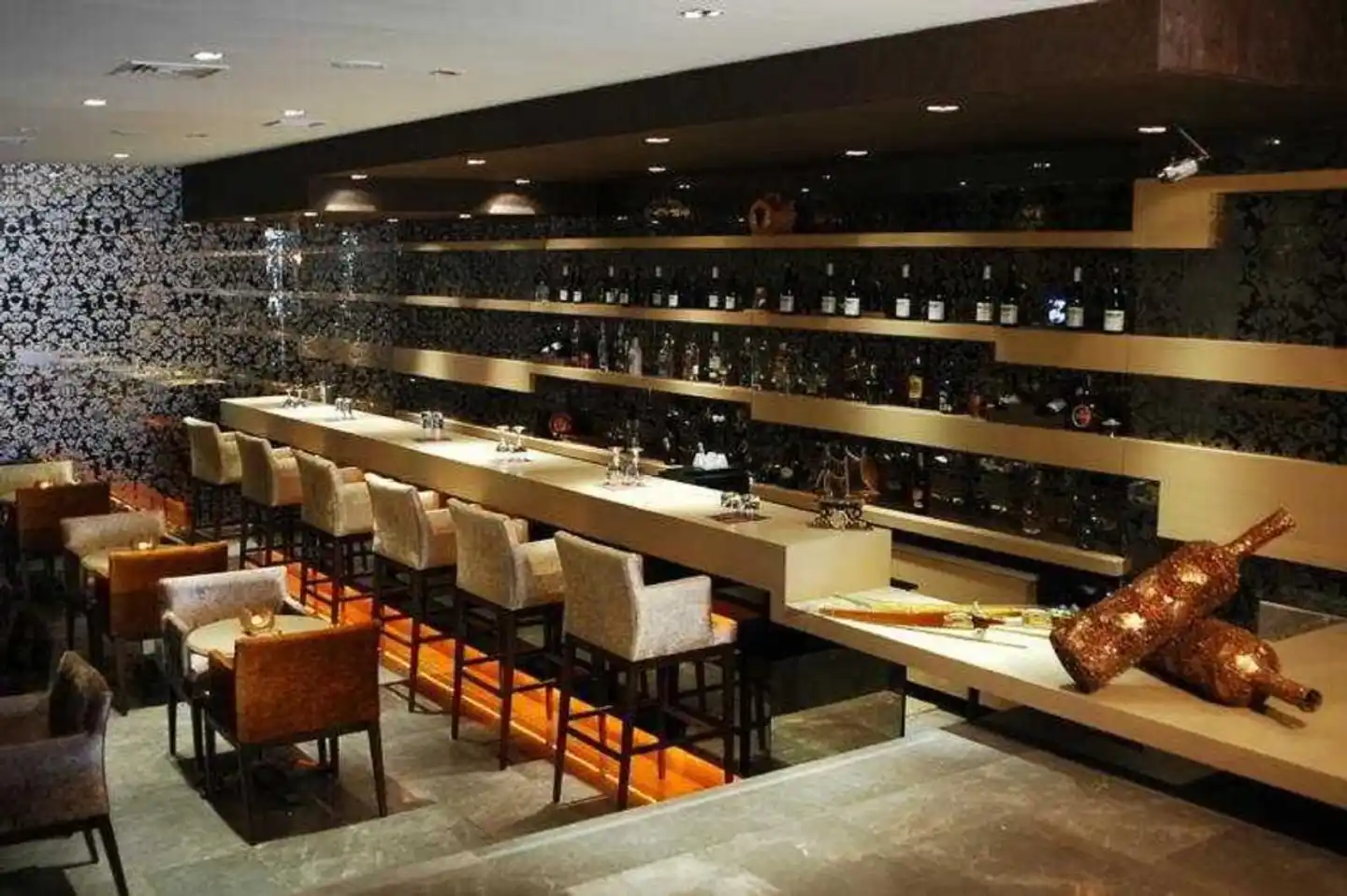 Carlton Hotel Bar