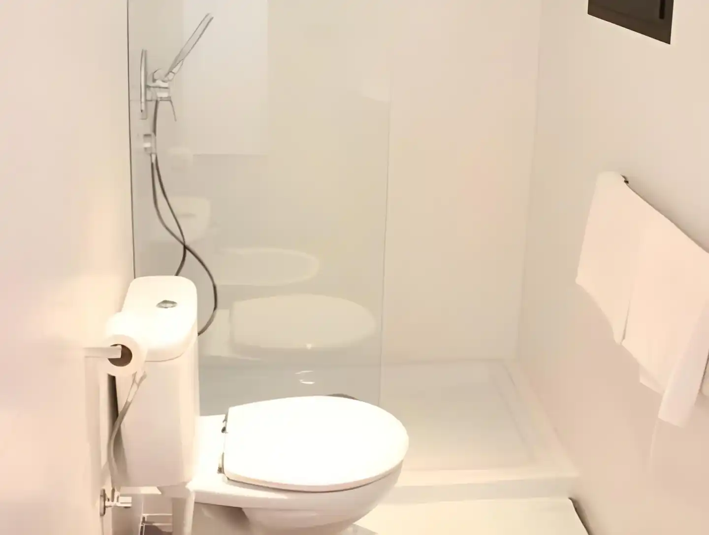 Hostal Aigua Clara Badezimmer