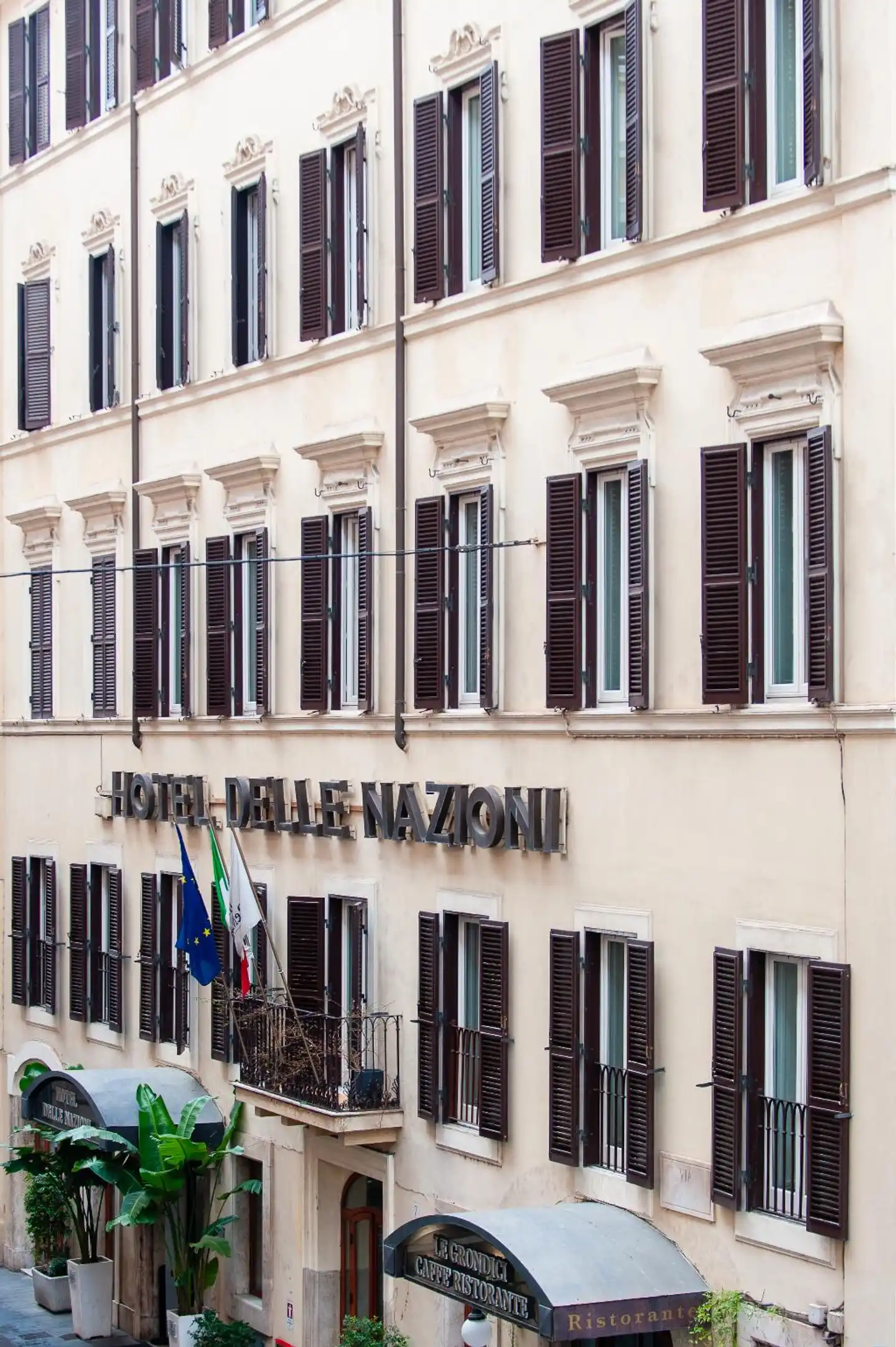 Delle Nazioni Aussenansicht