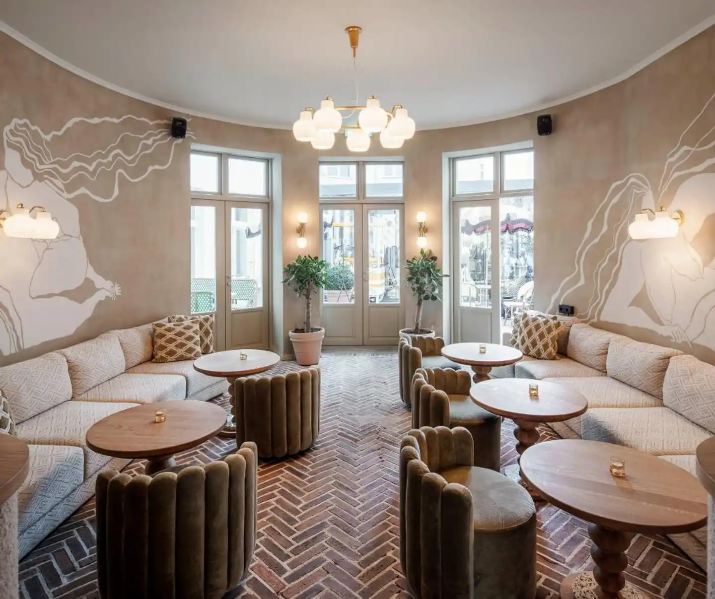 Grand Joanne Lobby