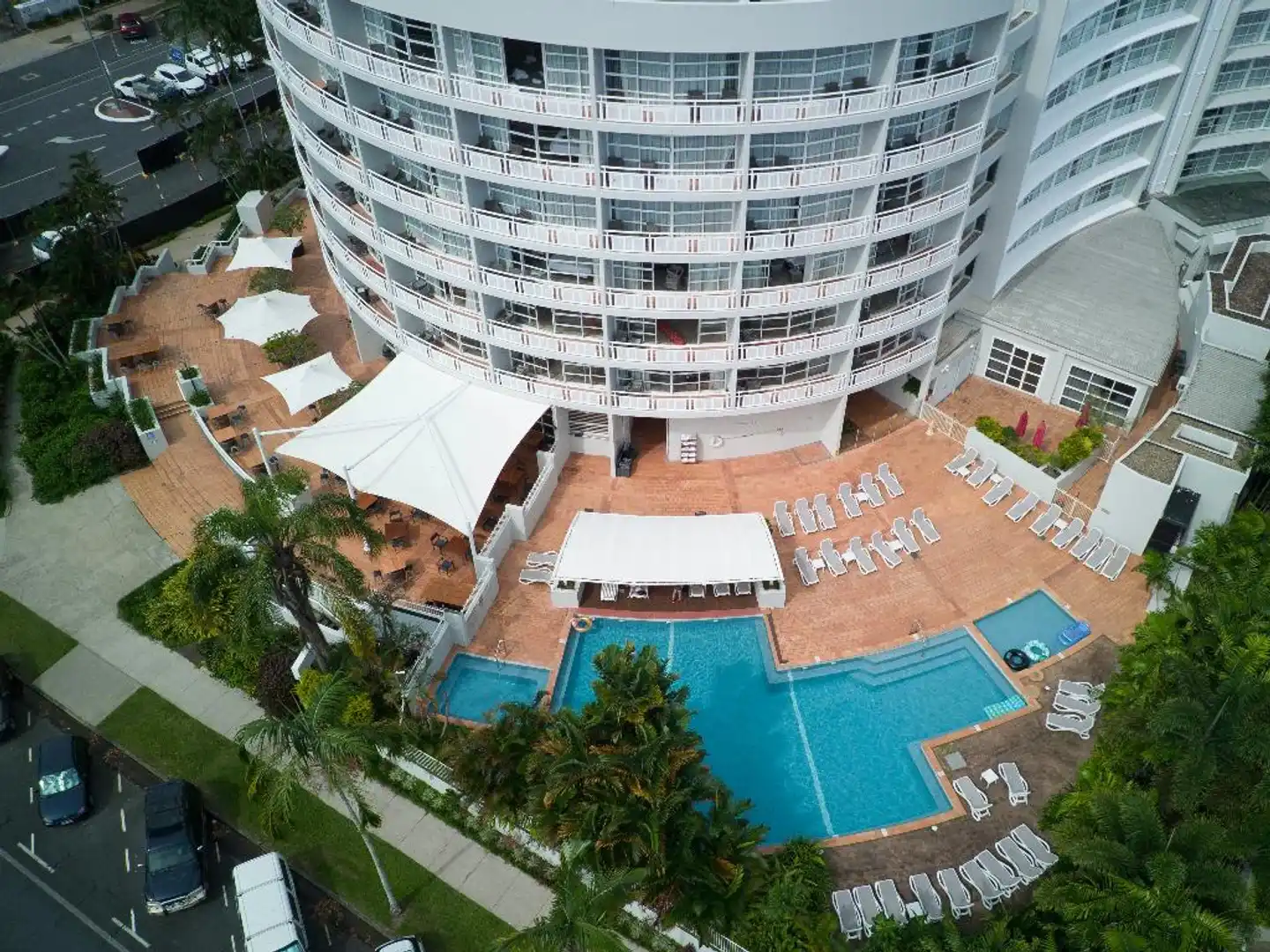 DoubleTree by Hilton Hotel Cairns Pool