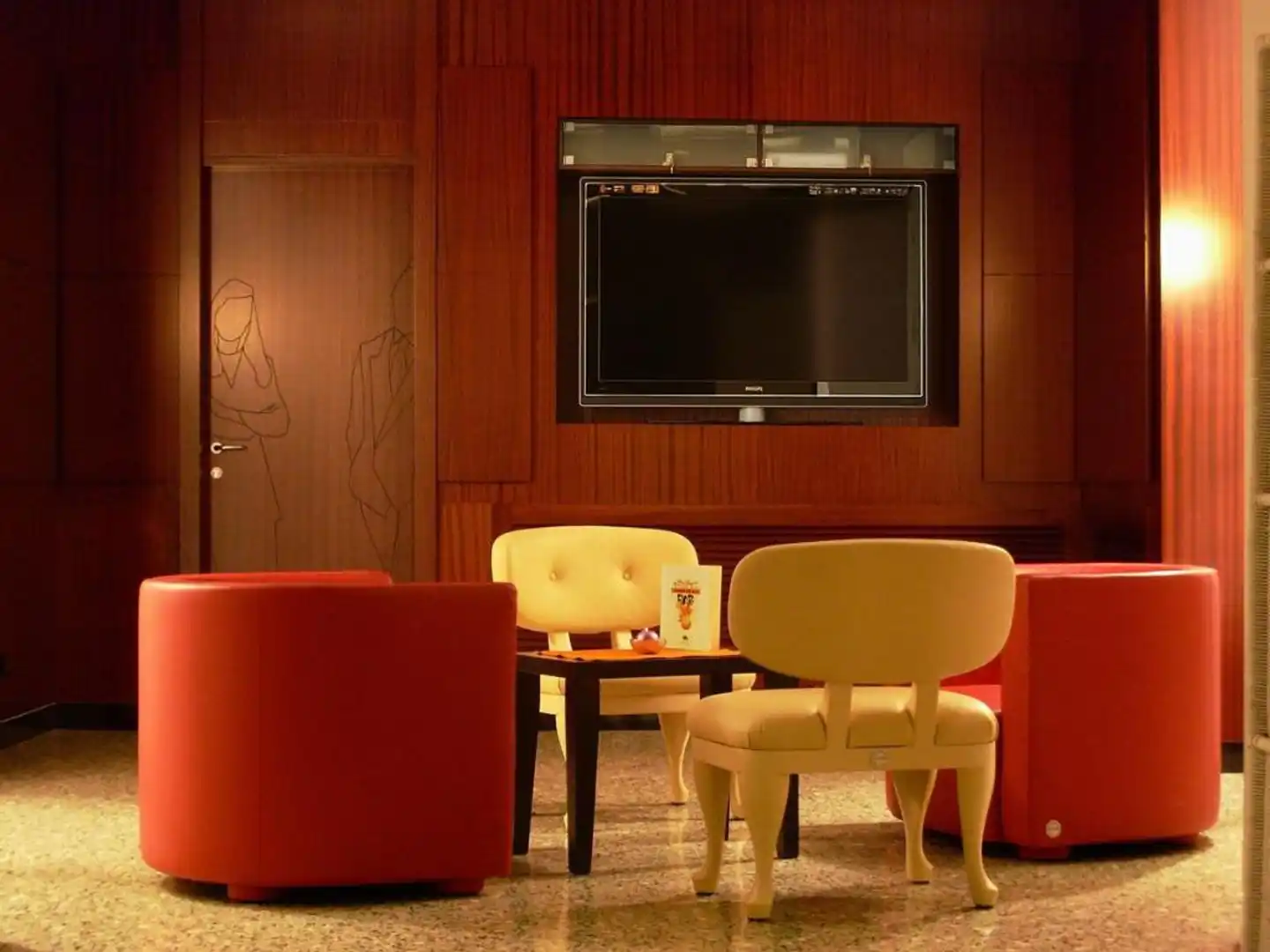 Hotel Genova Lobby