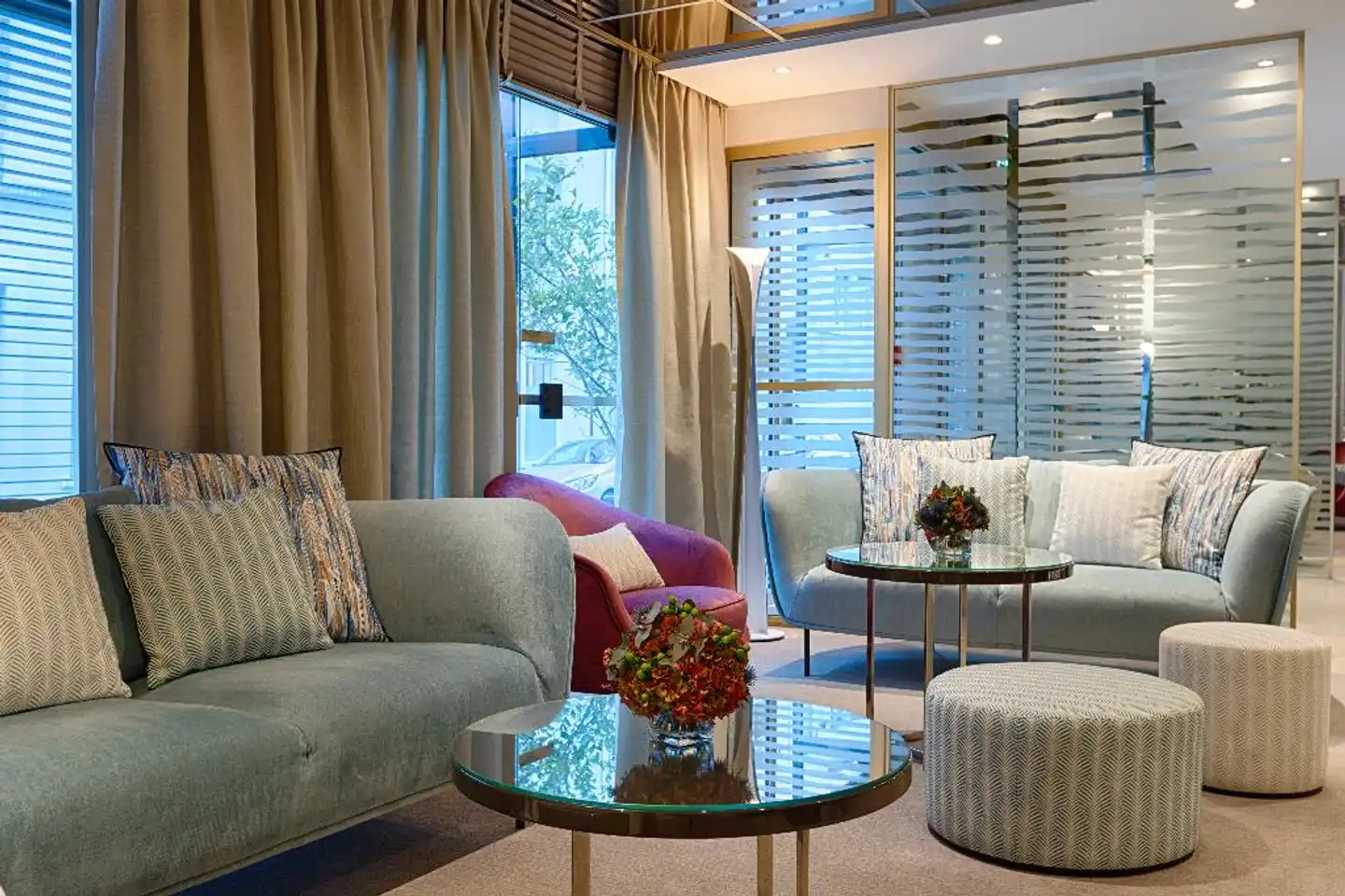 Floride-Etoile Lobby