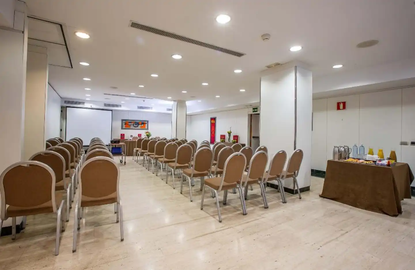 Leonardo Hotel Madrid City Center Konferenz