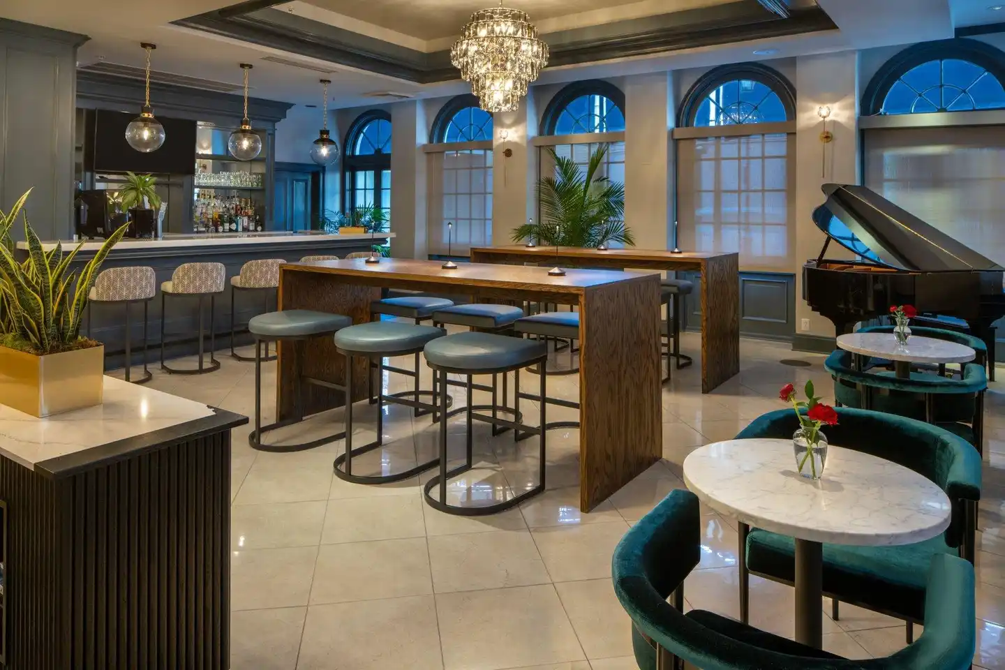Four Points by Sheraton French Quarter Bar
