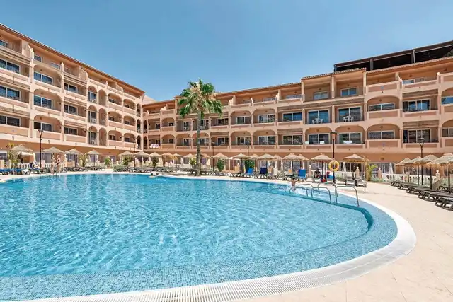 Bahia Tropical Pool