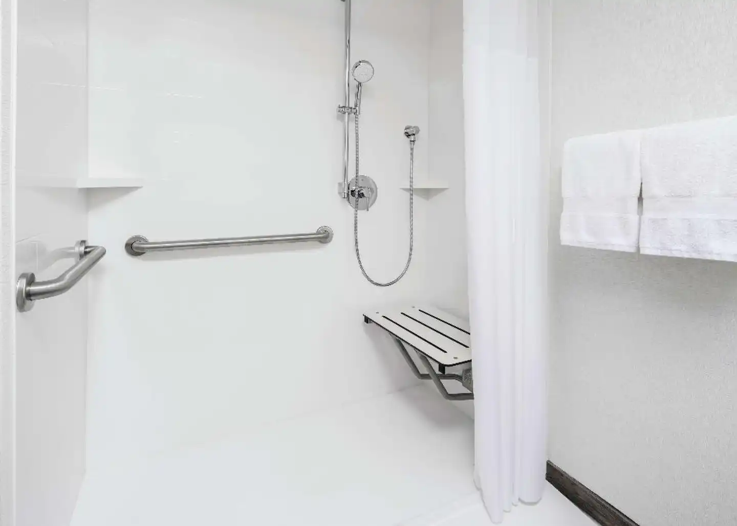 Hampton Inn Austin-North @ I-35 & Hwy 183 Badezimmer