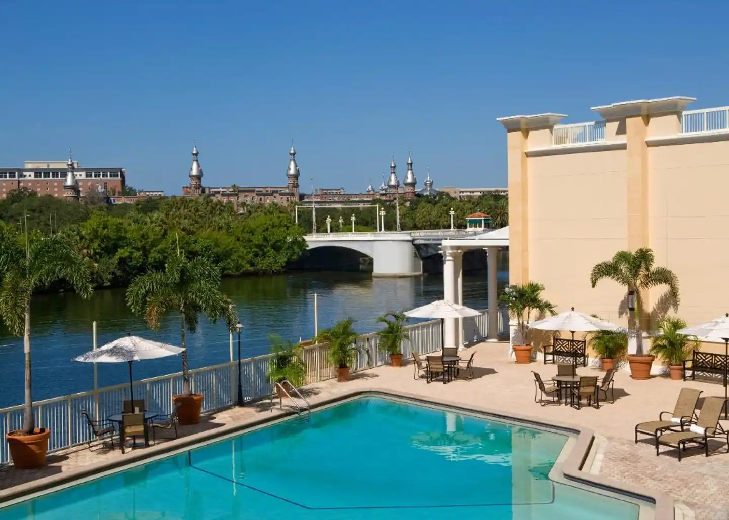 Sheraton Tampa Riverwalk Hotel Pool