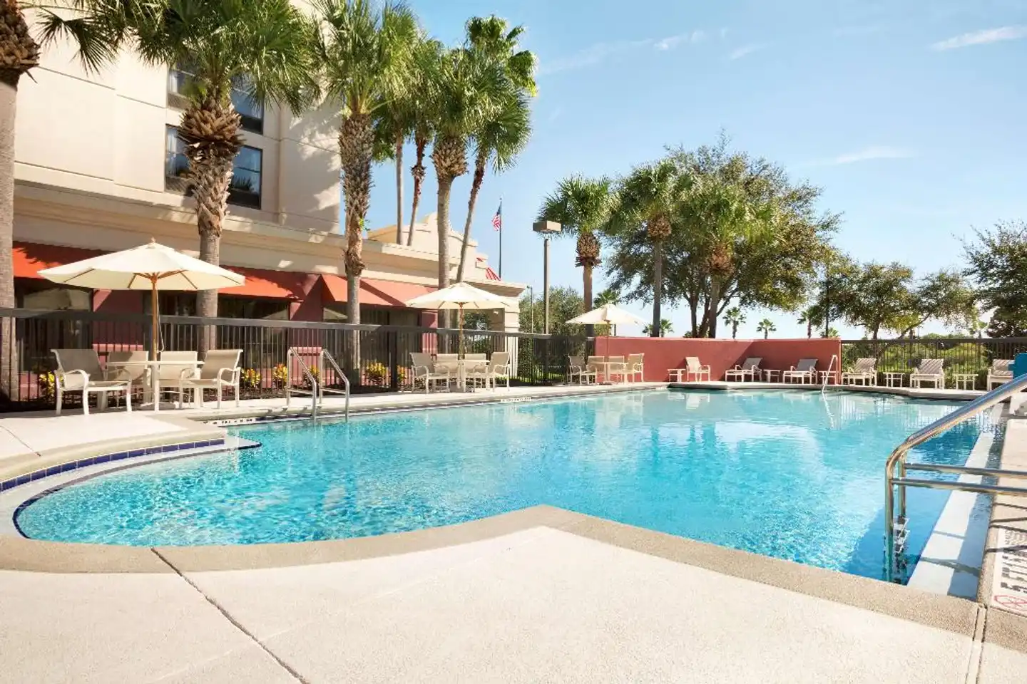 Hampton Inn Orlando International Drive/Convention Center Pool