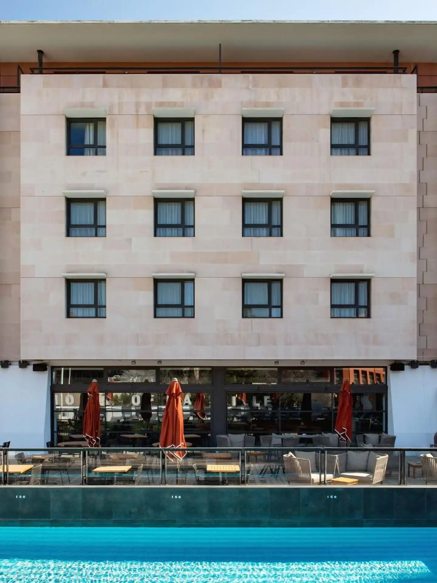 Newhotel of Marseille Aussenansicht