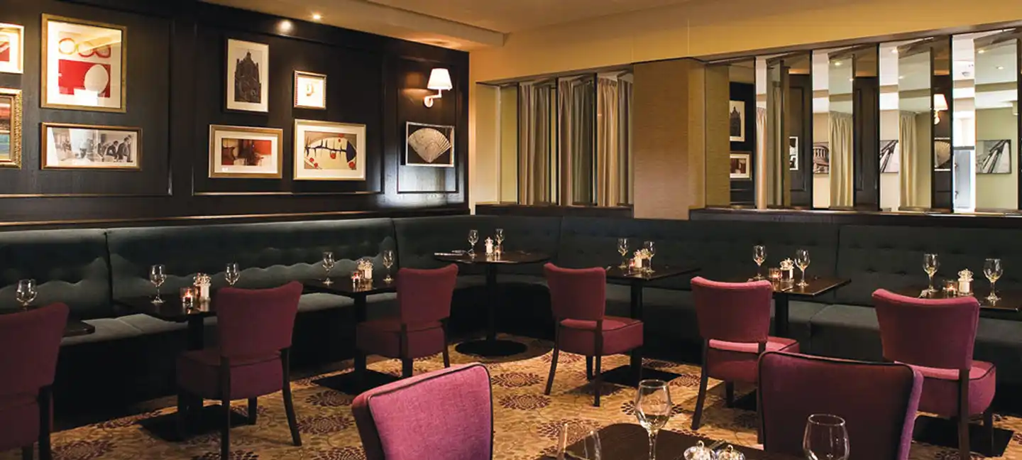 Leonardo Hotel Dublin Christchurch Bar