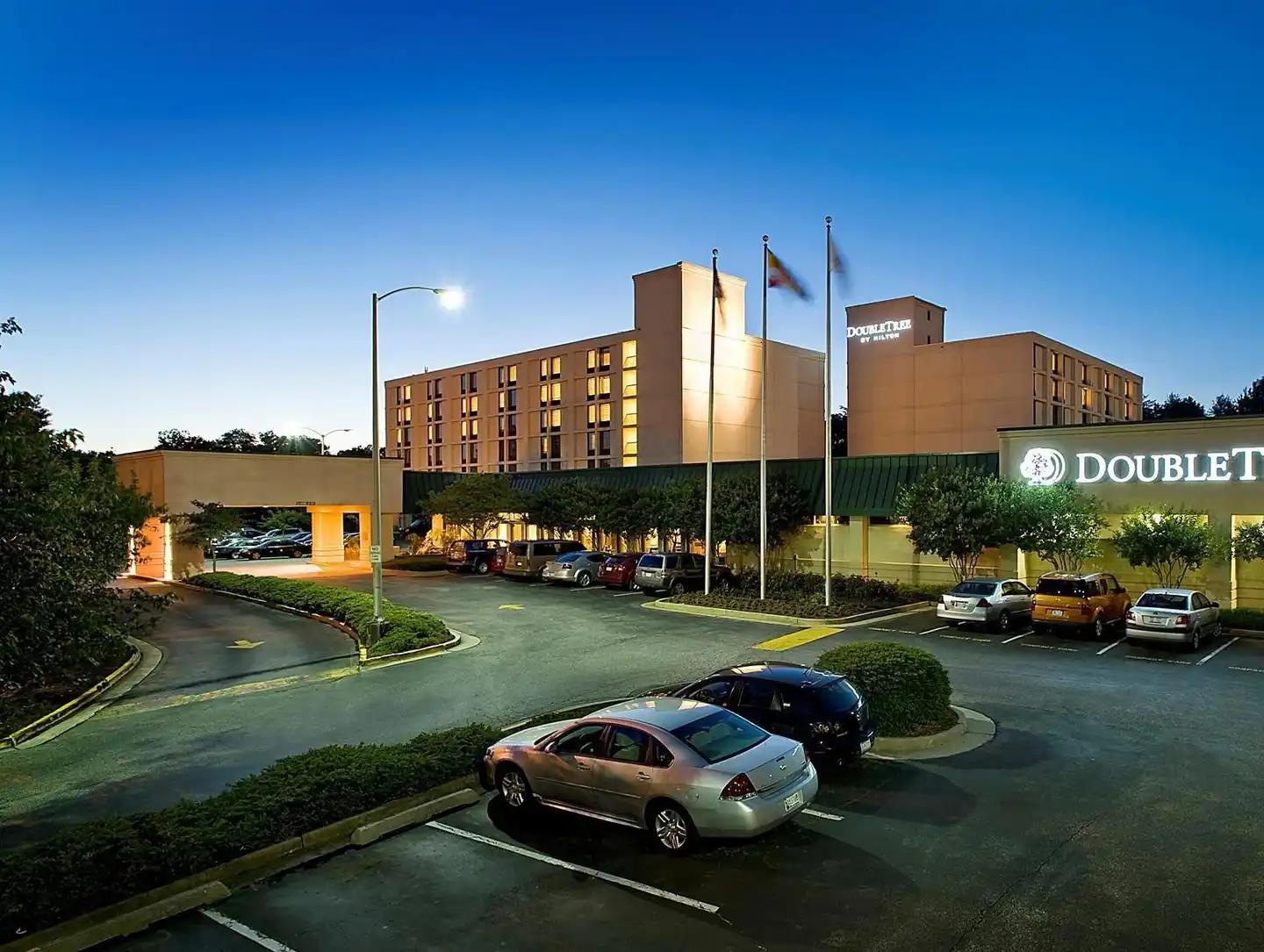 DoubleTree by Hilton BWI Airport Hotel Aussenansicht