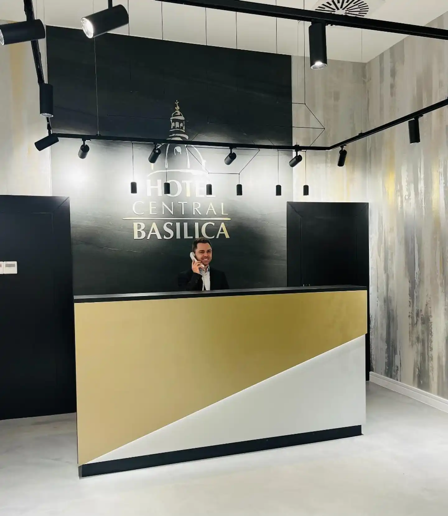 Central Basilica Lobby