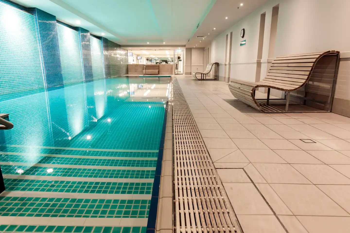 Oaks Glenelg Plaza Pier Suites Hallenbad