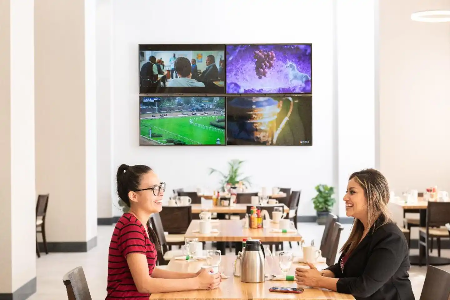 Holiday Inn & Suites Phoenix-Mesa/Chandler Restaurant