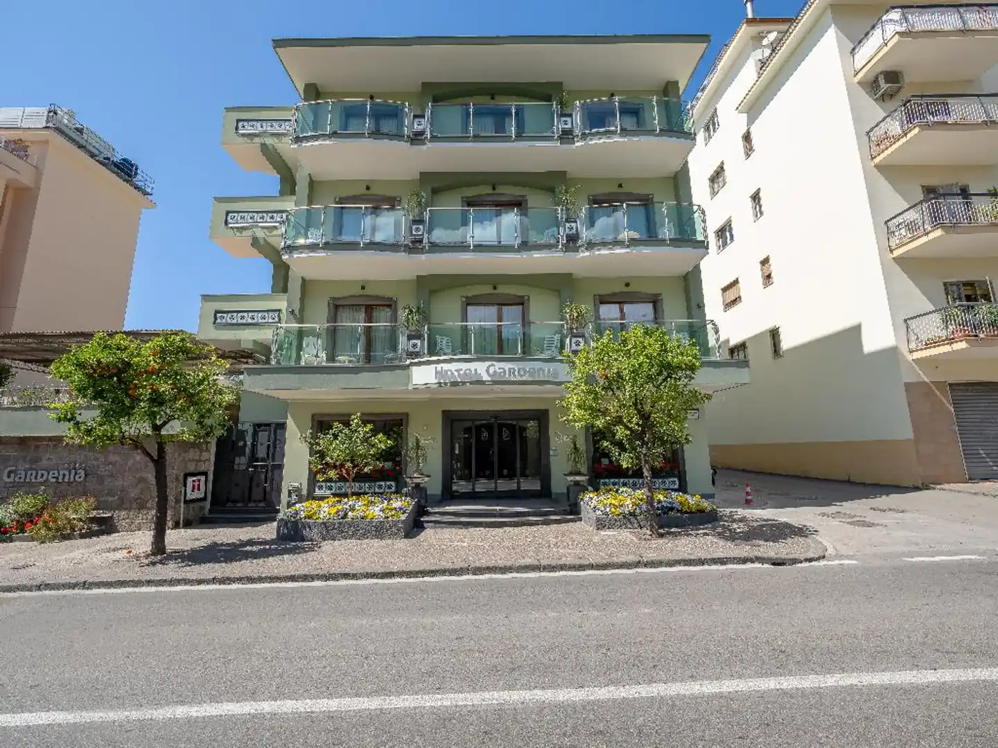 Comfort Hotel Gardenia Sorrento Coast Aussenansicht
