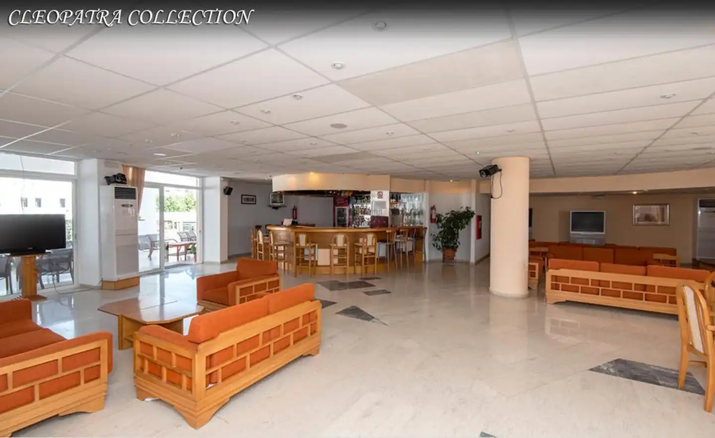 Cleopatra Kris Mari Lobby
