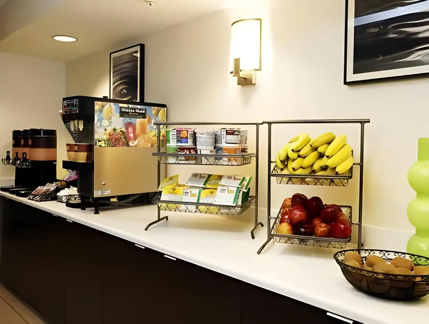 SpringHill Suites by Marriott Anchorage Midtown Restaurant