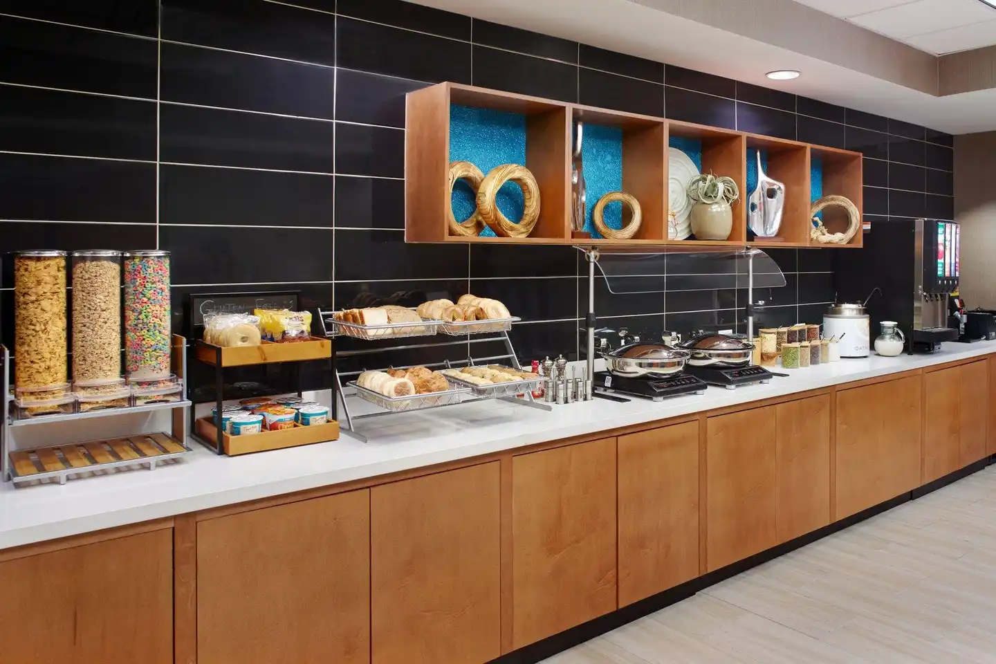SpringHill Suites by Marriott Charlotte University Research Park Restaurant
