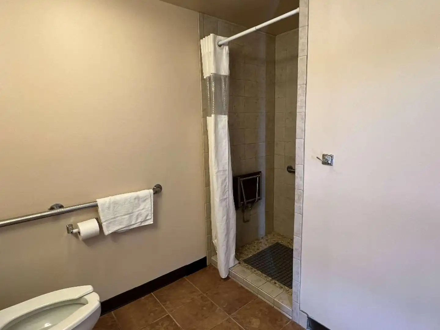 Travelodge by Wyndham Hershey Badezimmer