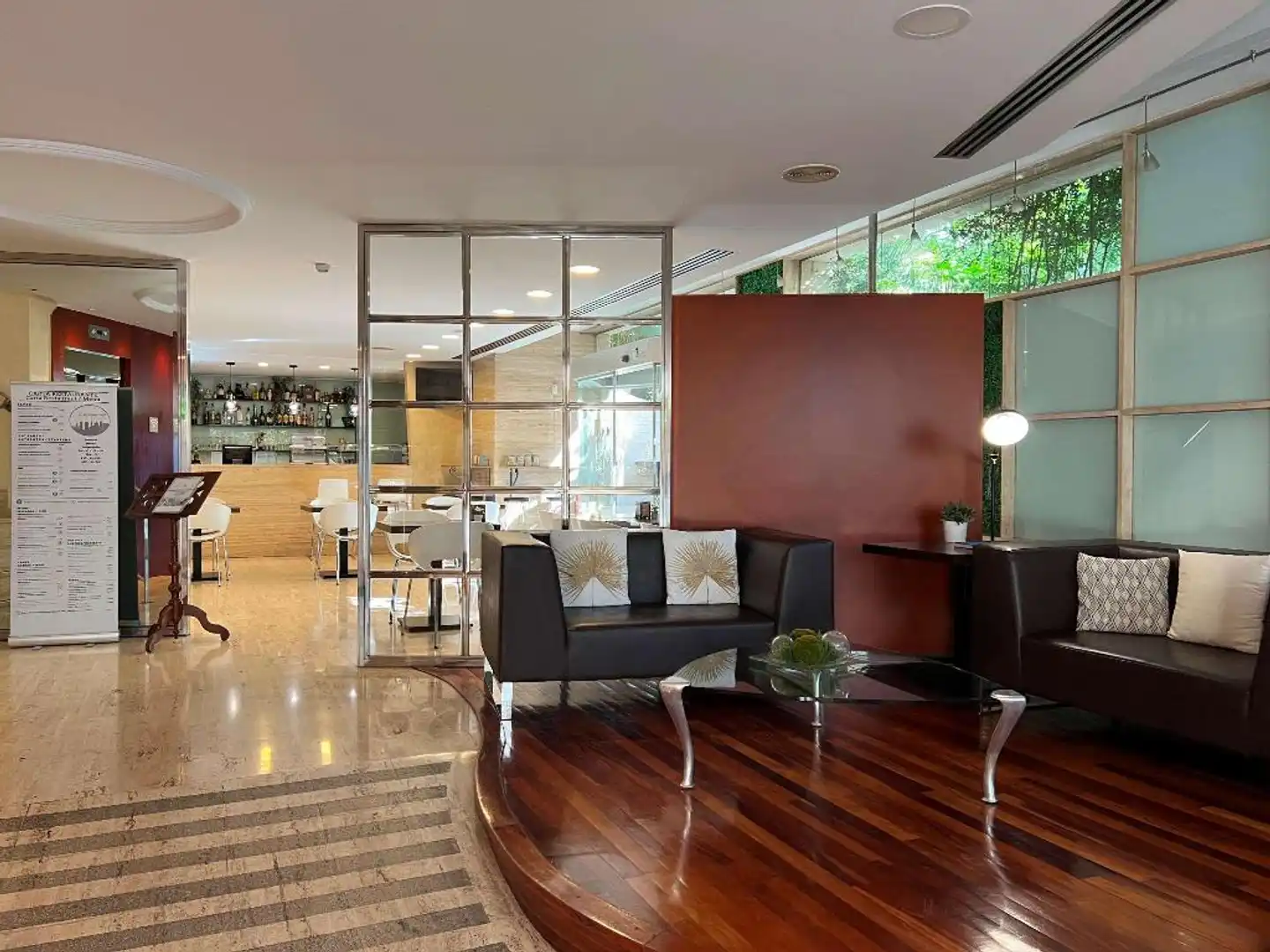 Vilana Hotel Lobby