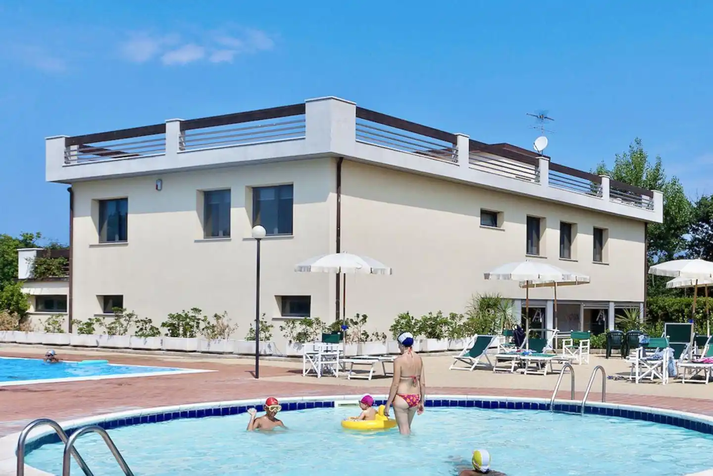 Residenze Santa Costanza Pool