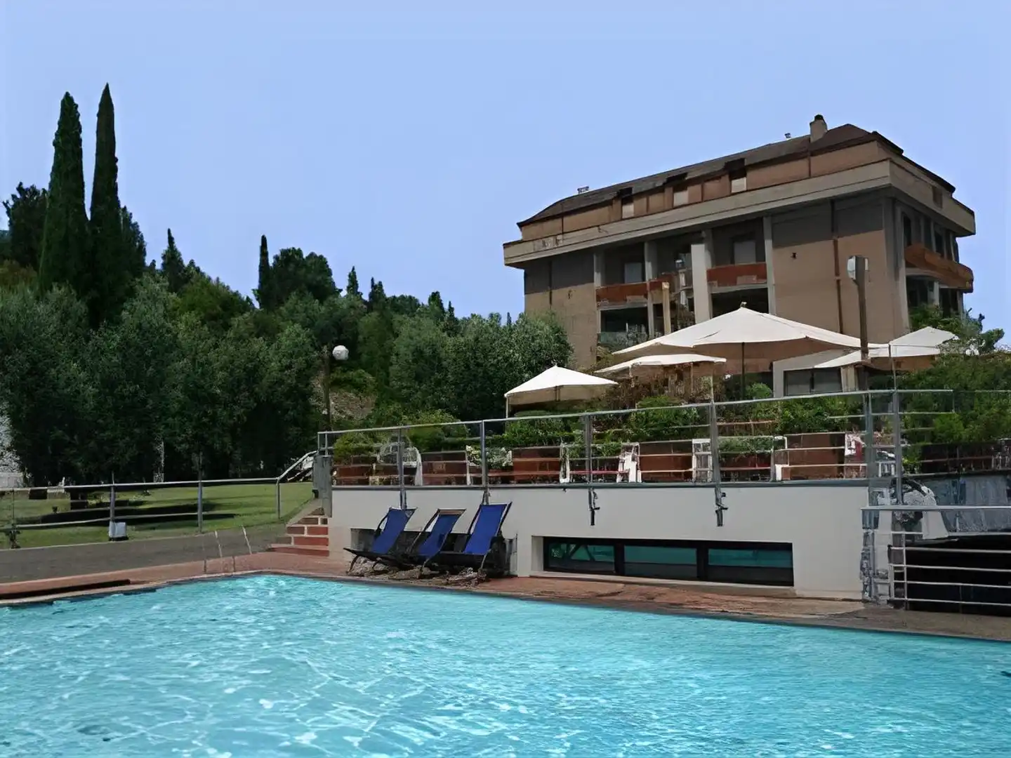 Umbria Pool