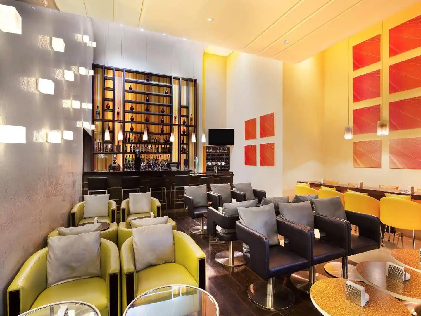 ibis Dubai Al Rigga Bar