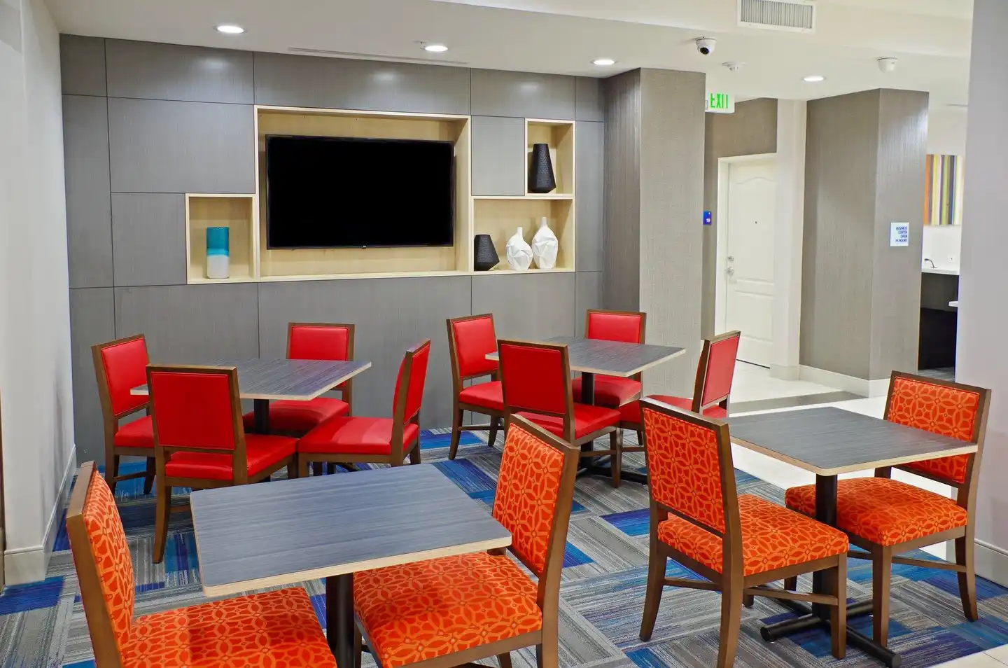 Holiday Inn Express & Suites Phoenix North - Scottsdale Lobby