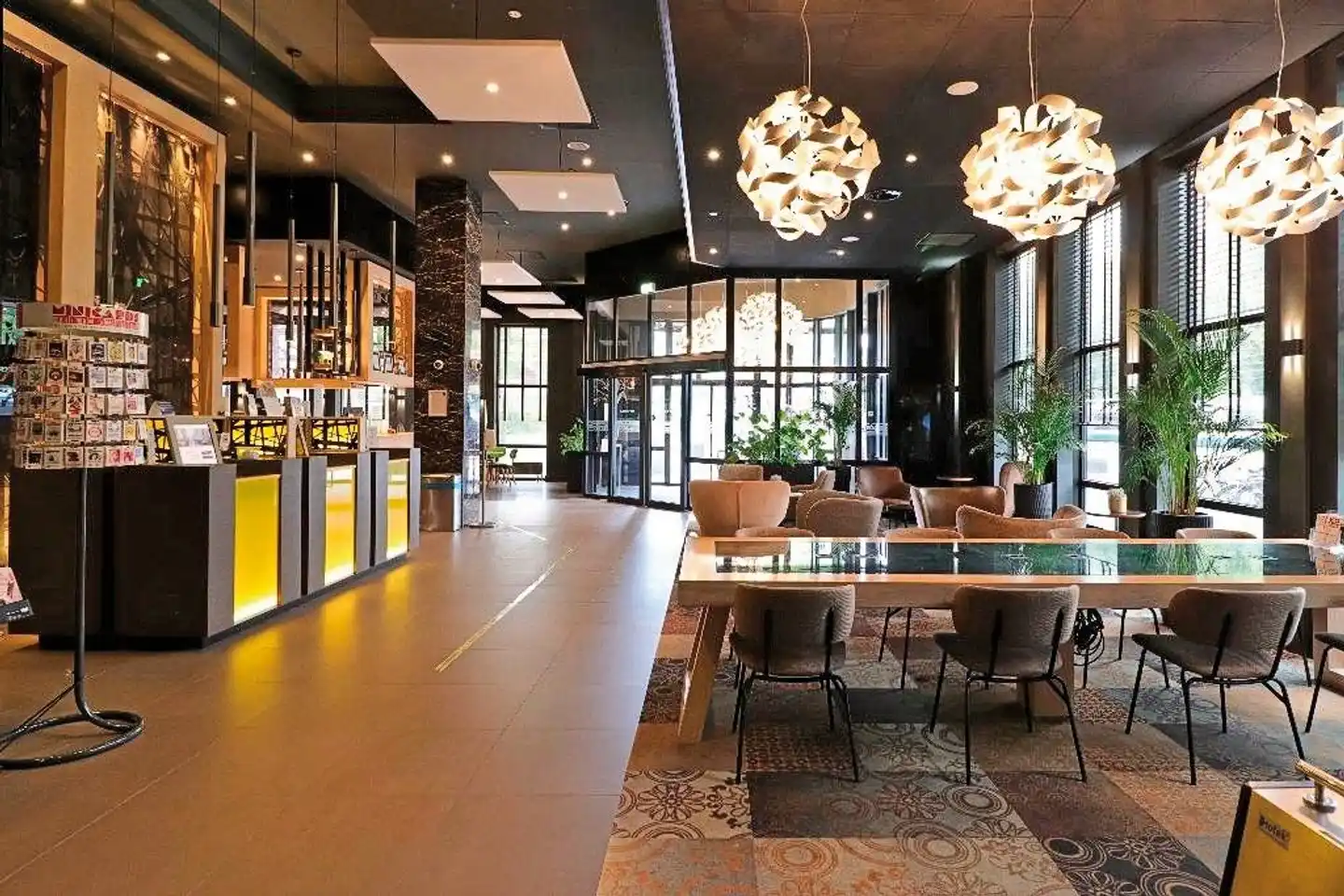 XO Hotels Couture Bar