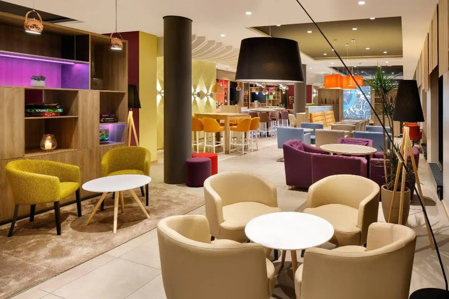 Holiday Inn Dusseldorf City Toulouser All. Bar