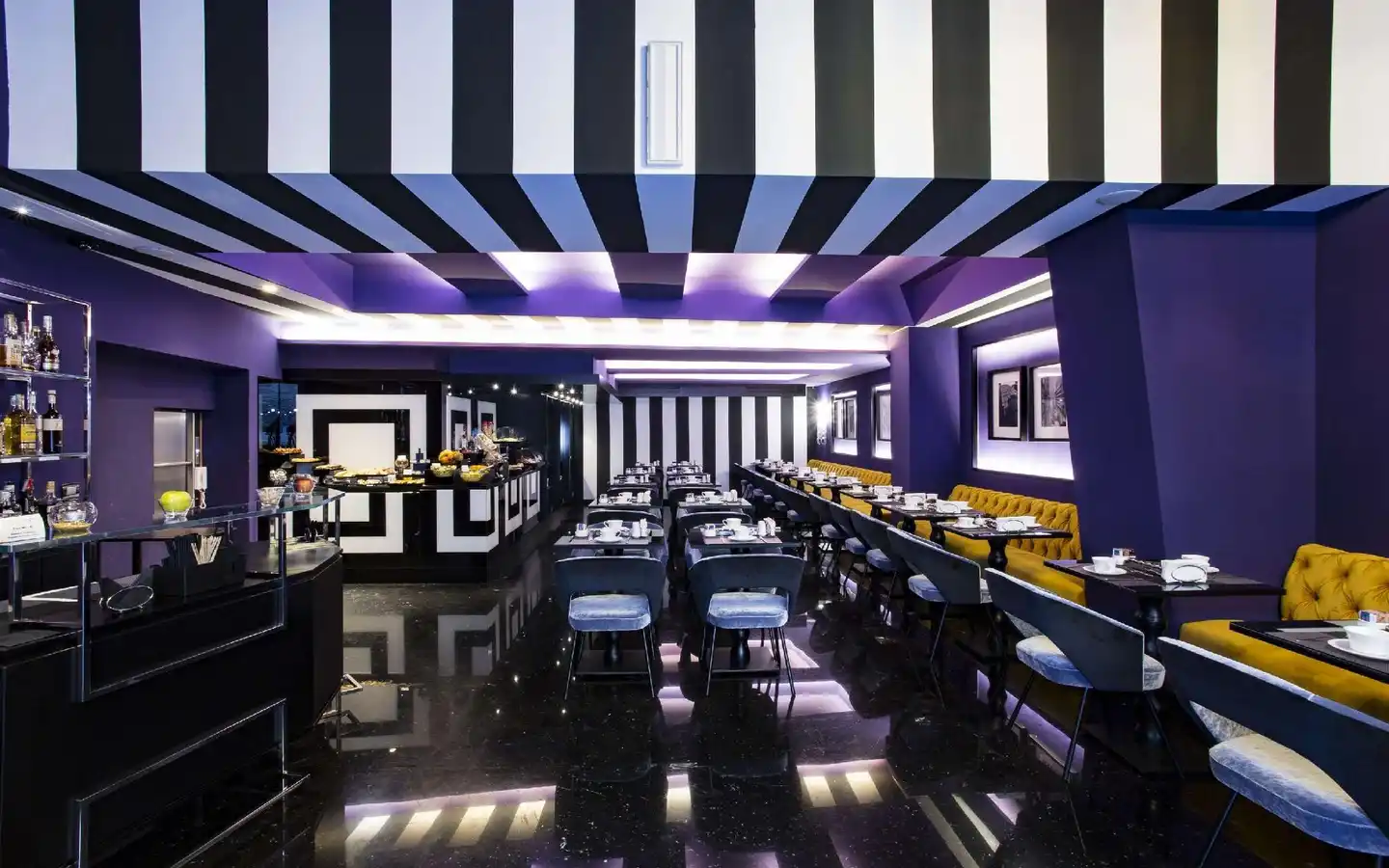 The Tribune Hotel Bar