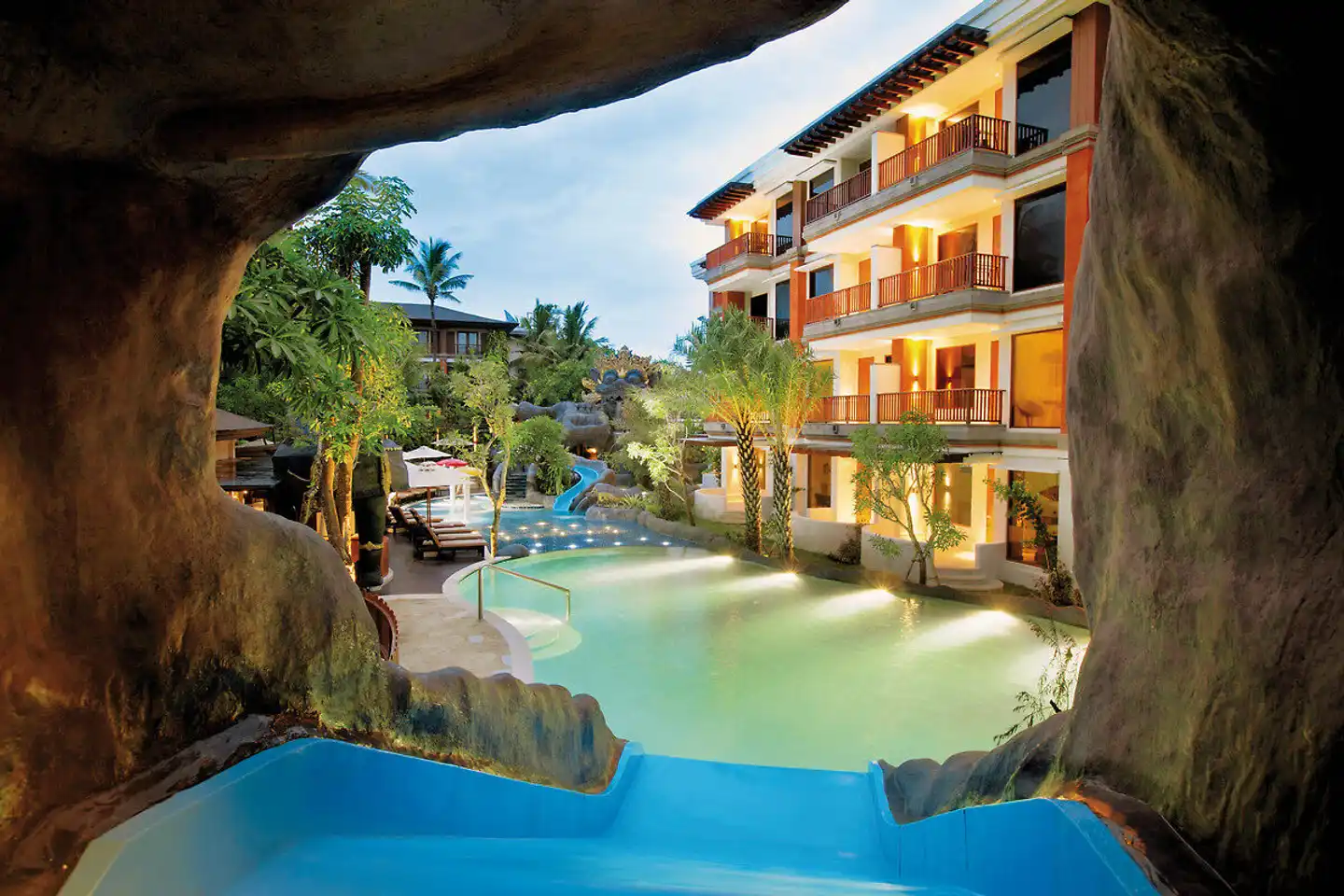 Padma Resort Legian POOL
