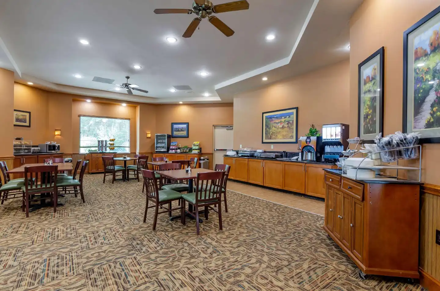 Best Western Plus at Hunt Ridge Restaurant