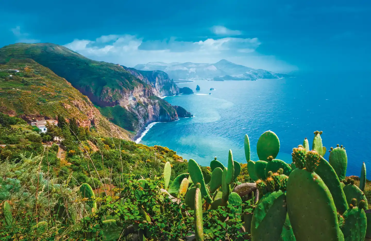 Inselhüpfen individuell - Lipari, Stromboli, Salina Landschaft
