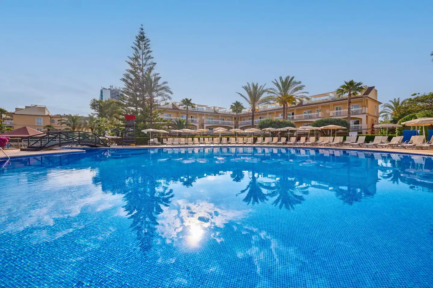 Zafiro Ca'n Picafort Pool