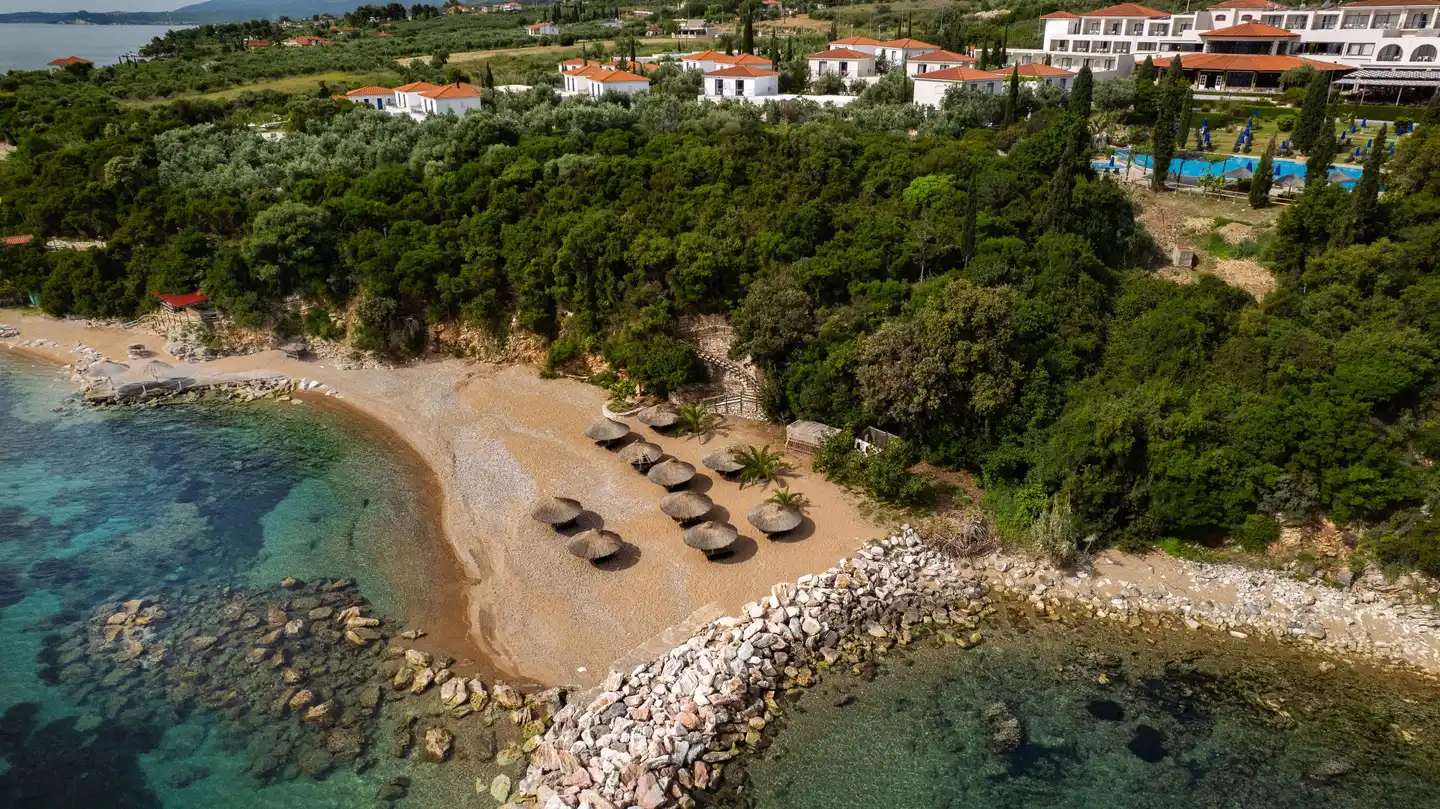 Sunrise Village Beach Hotel Aussenansicht