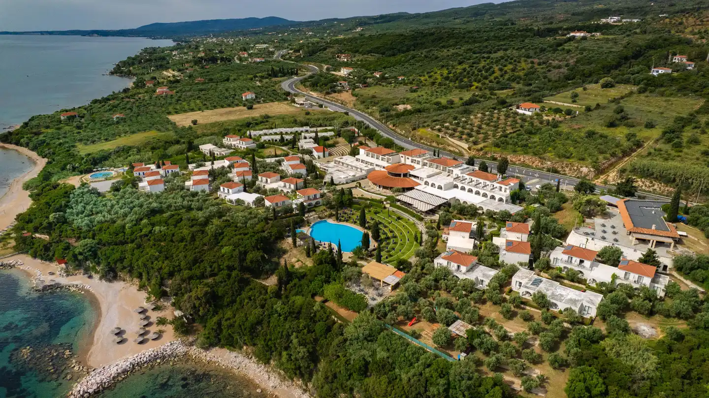 Sunrise Village Beach Hotel Aussenansicht