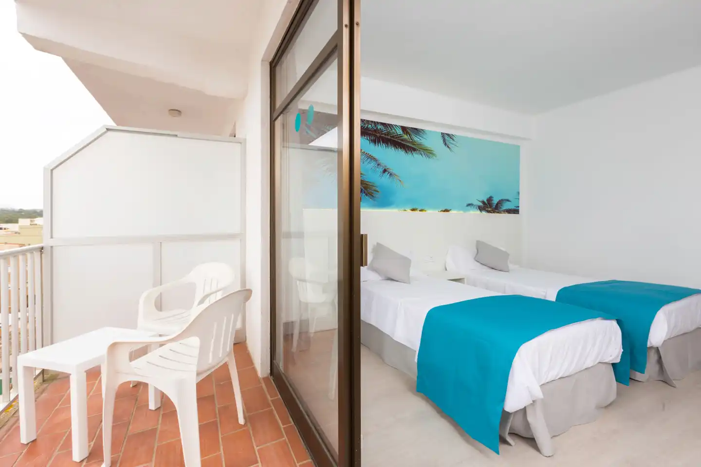 Blue Sea Arenal Tower - Adults Only Wohnbeispiel