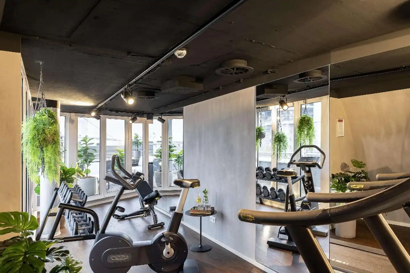 NH Collection Hamburg City Sport und Entertainment