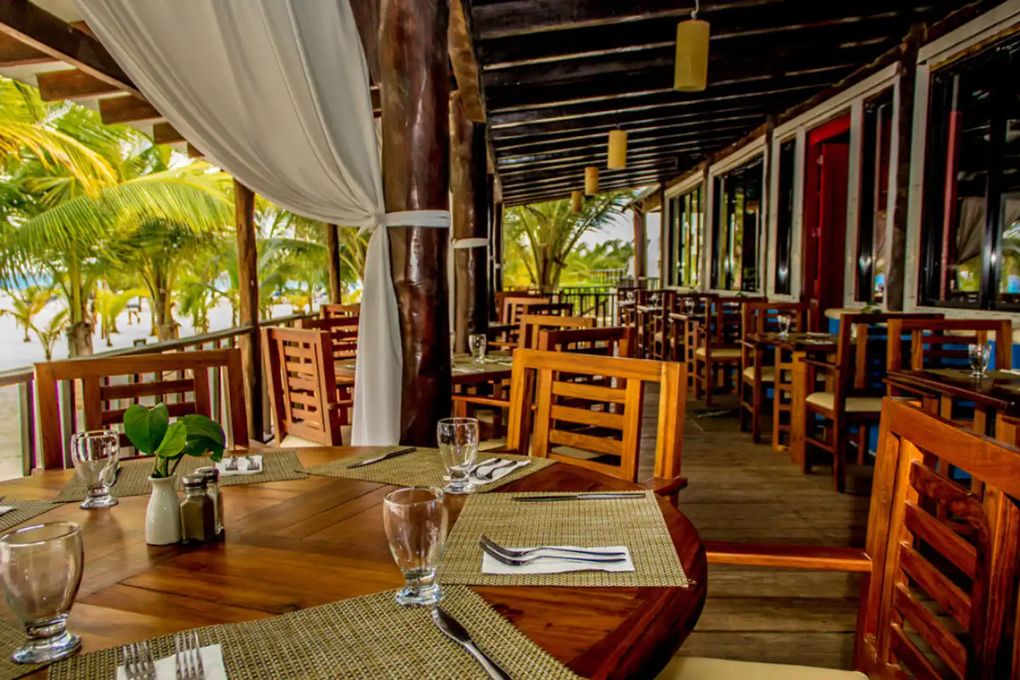 Flamingo Cancun Resort Restaurant