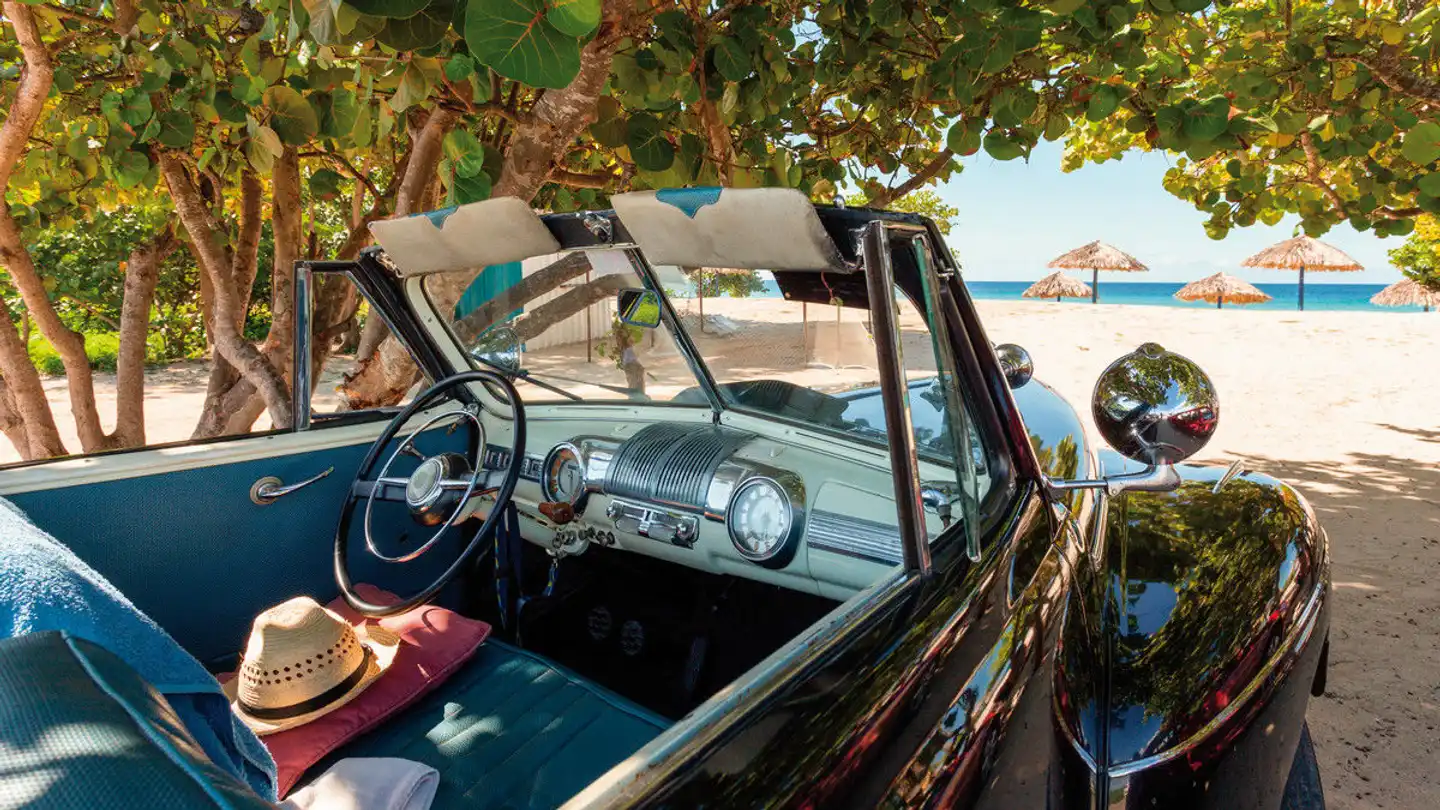 Oldtimer - back to the 50ies -   Zentral Kuba Sport und Entertainment