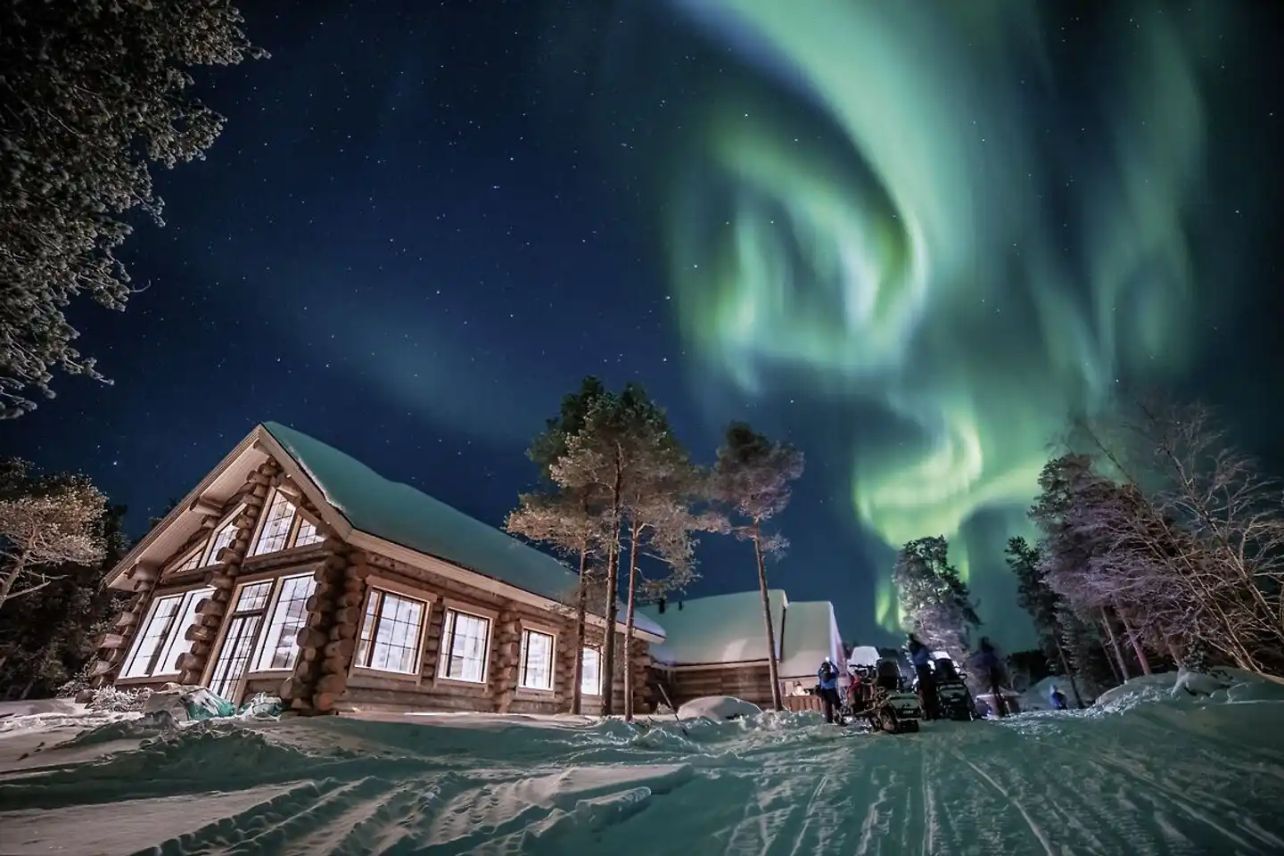 Wildnis unter dem Polarlicht - Inari Aussenansicht