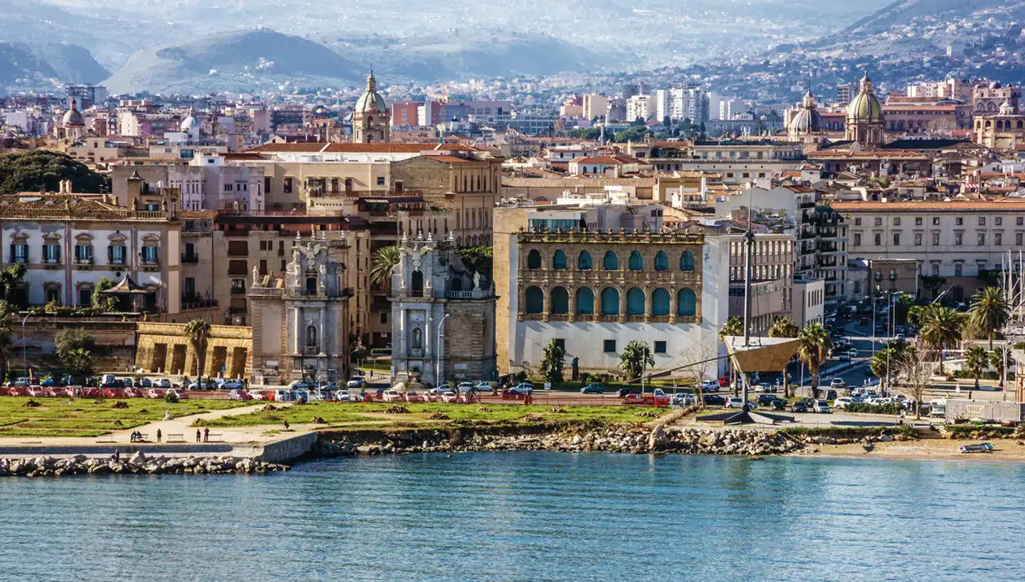 Autotour schmuckes Palermo und die spektakuläre Insel Pantelleria Aussenansicht
