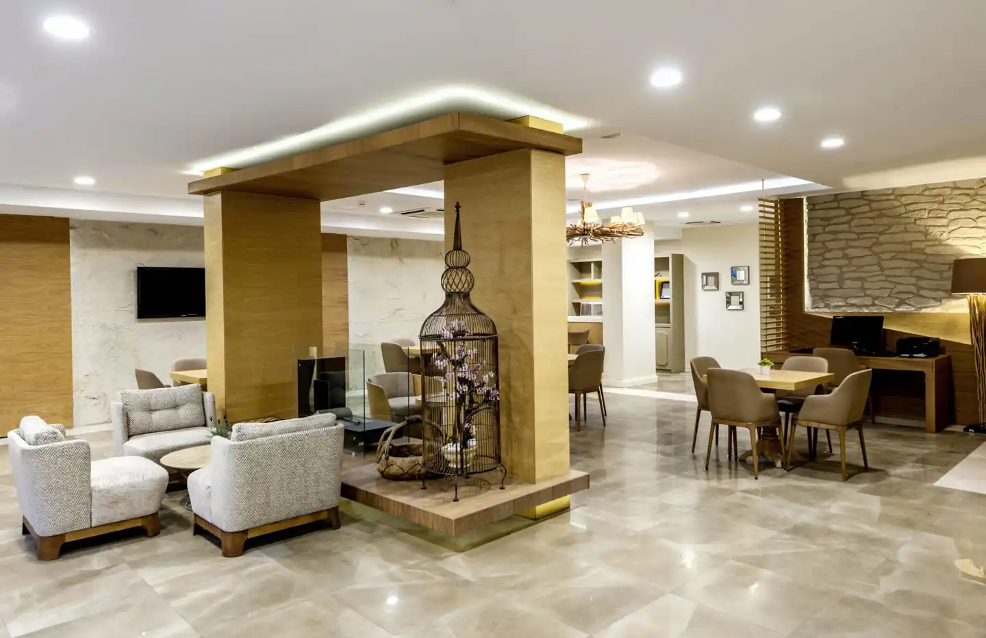Yasmak Sultan Lobby