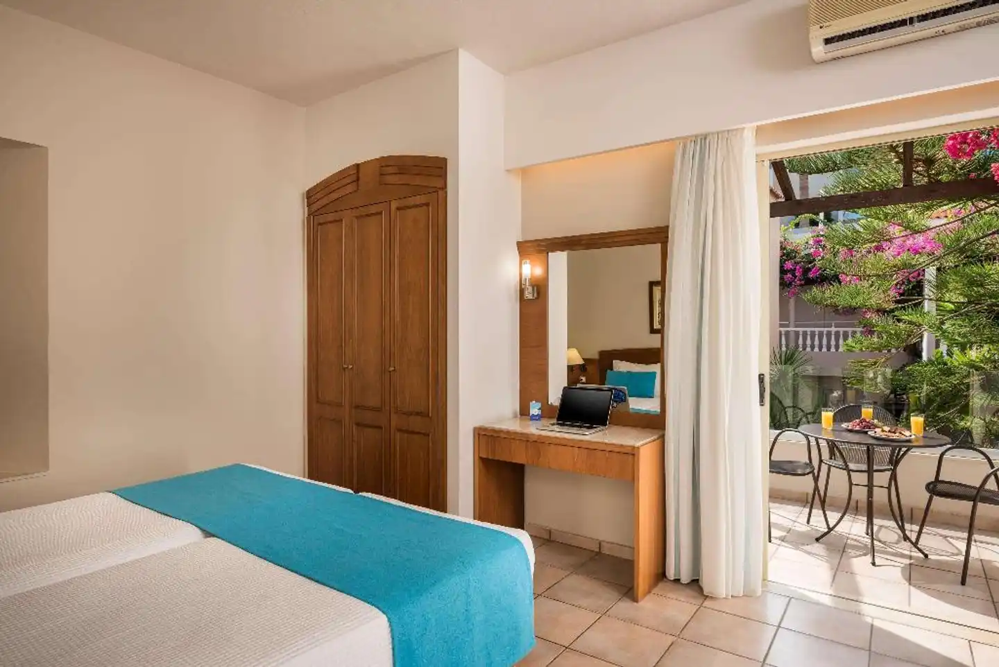 Elotis Suites Wohnbeispiel