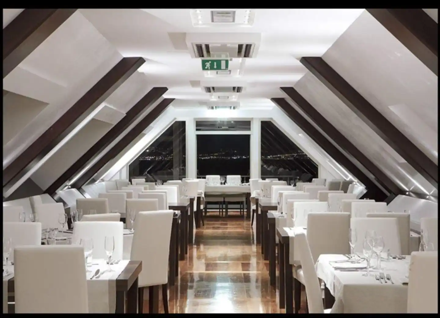 E' Hotel Restaurant