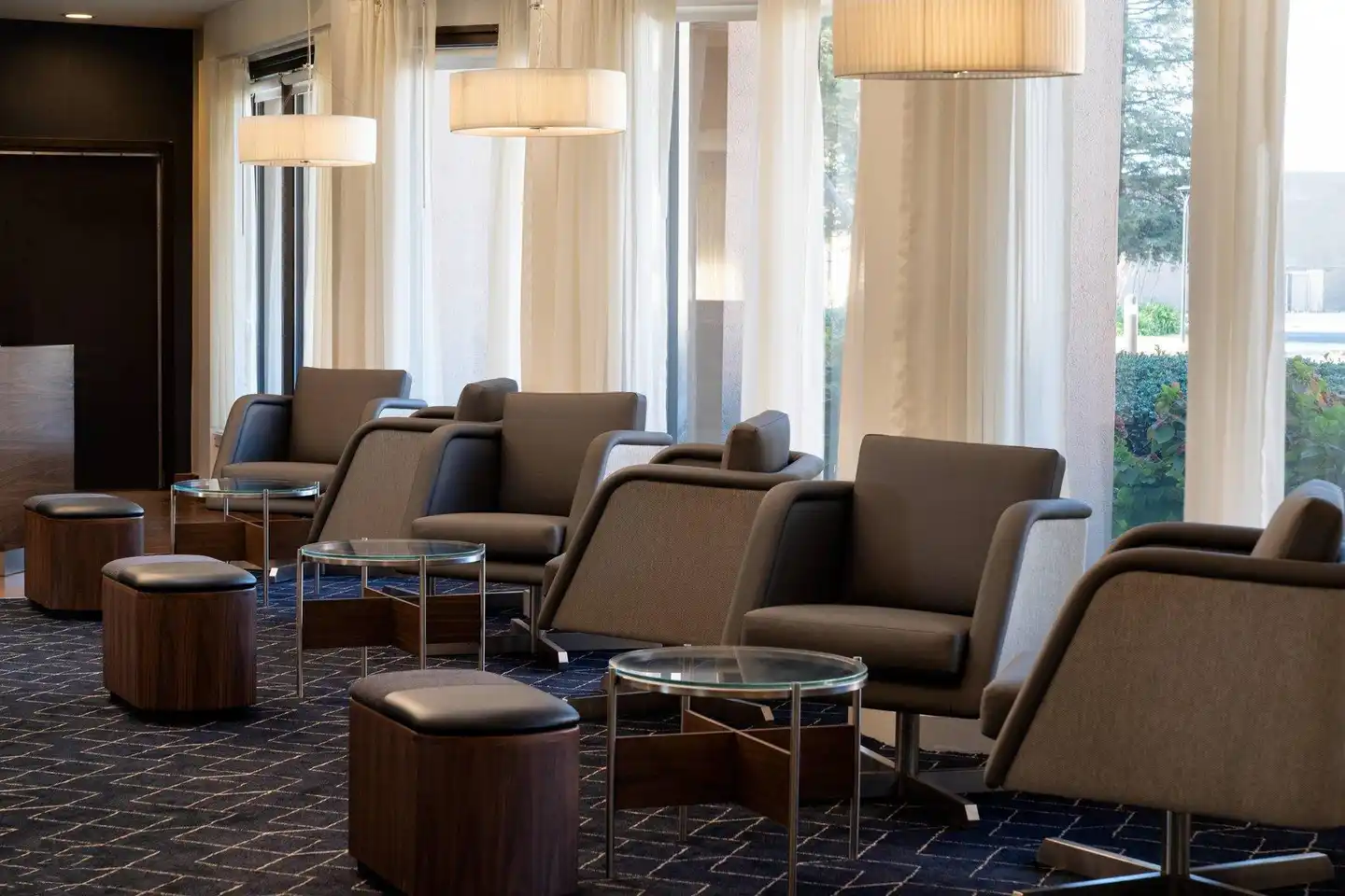 Courtyard by Marriott Bakersfield Lobby